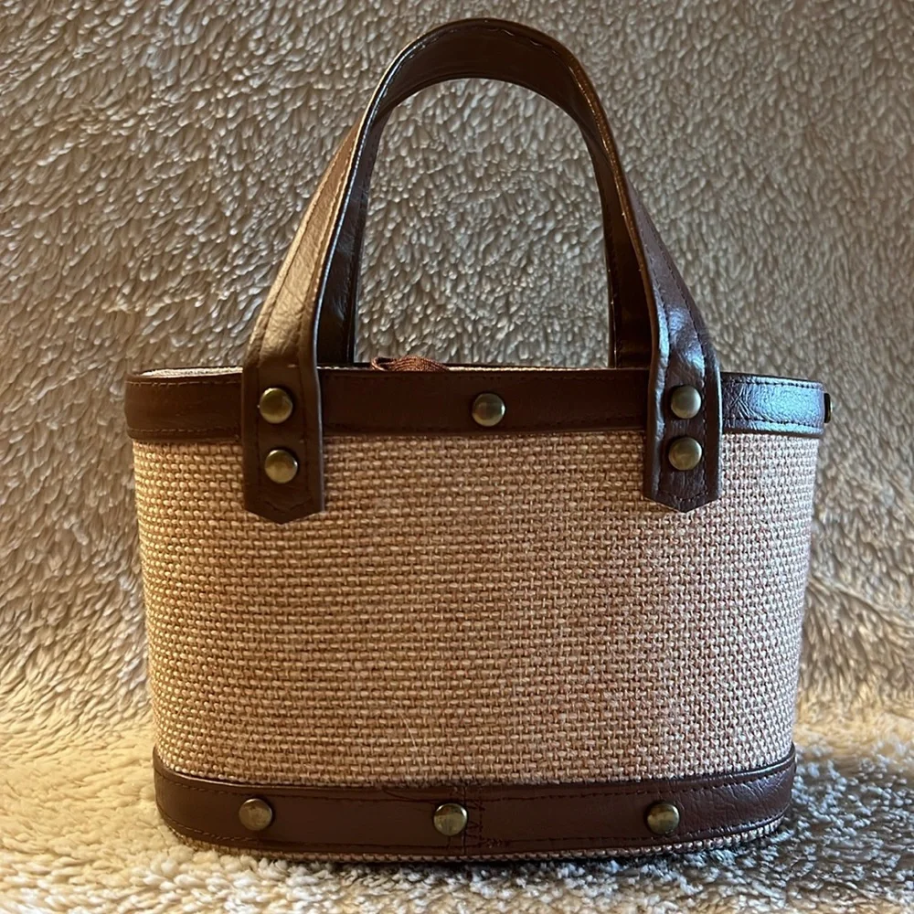 GIFT HORSE Mini Bucket Horse Bag - Picture 4 of 17